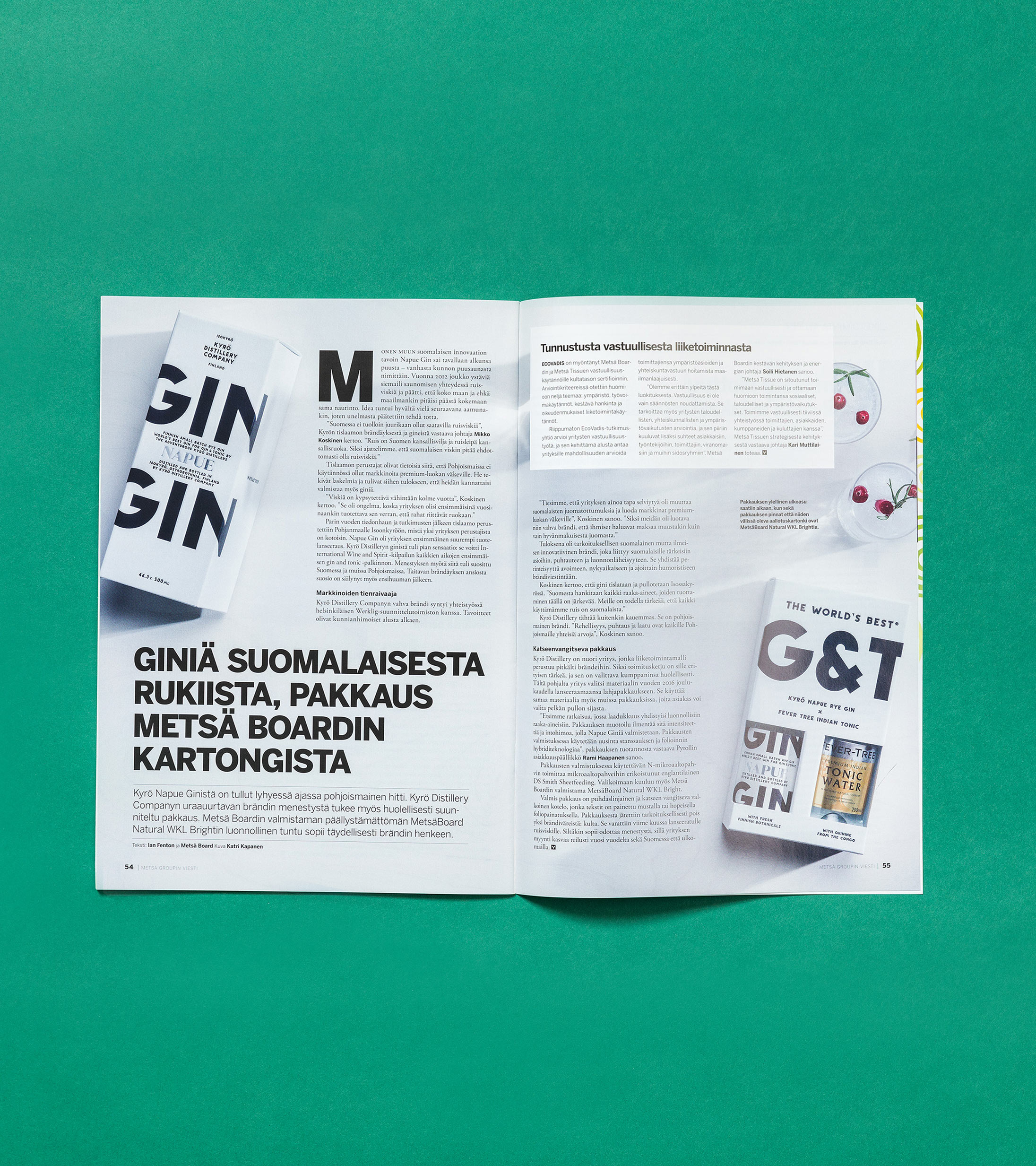 Esimerkkiaukeama Viesti-lehdestä Berry Creativen taittamana lehtiuudistuksen jälkeen.